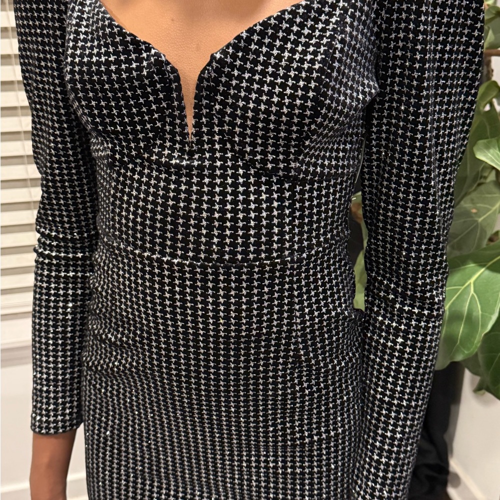 Countdown Silver And Black Houndstooth Velvet Min… - image 3